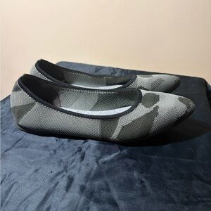 Jelly pop Womens Camouflage Ballet Flats Size 9 Memory Foam Comfort Fit Shoe